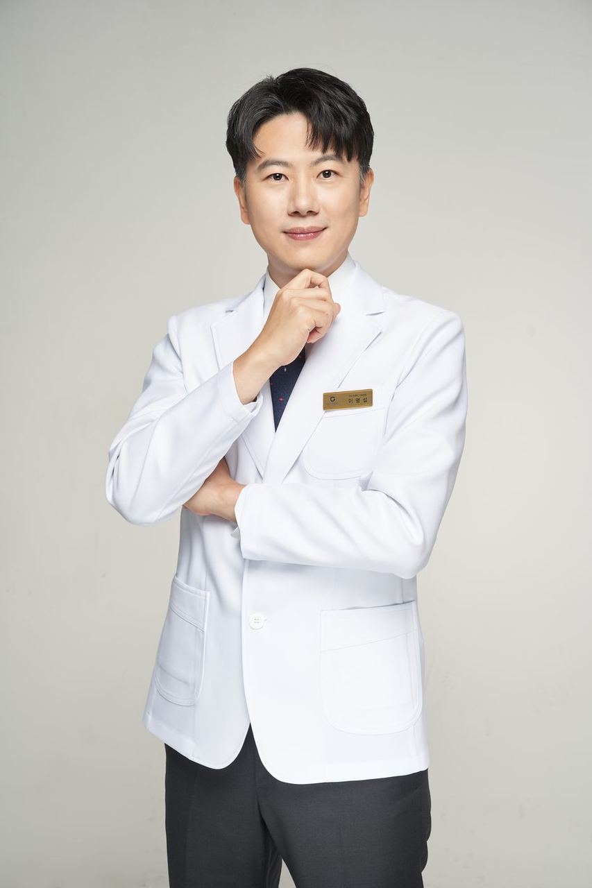Lee Yong-seop 代表院长